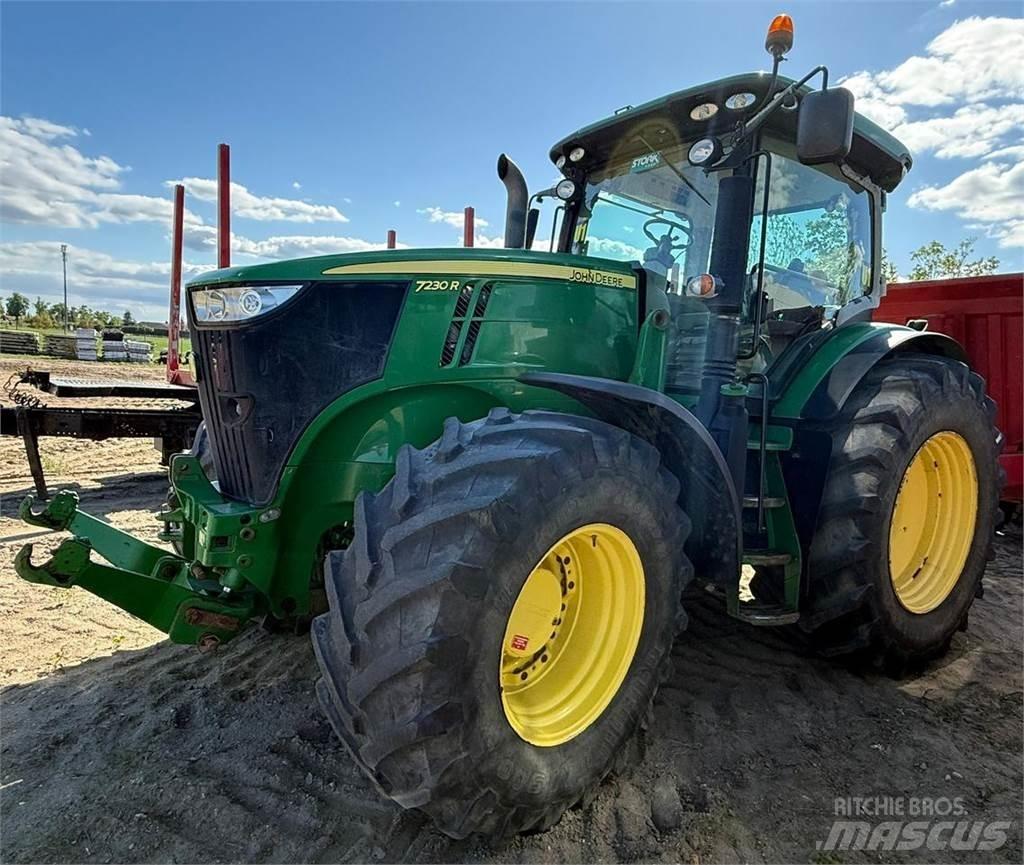 John Deere 7230R Tractoren