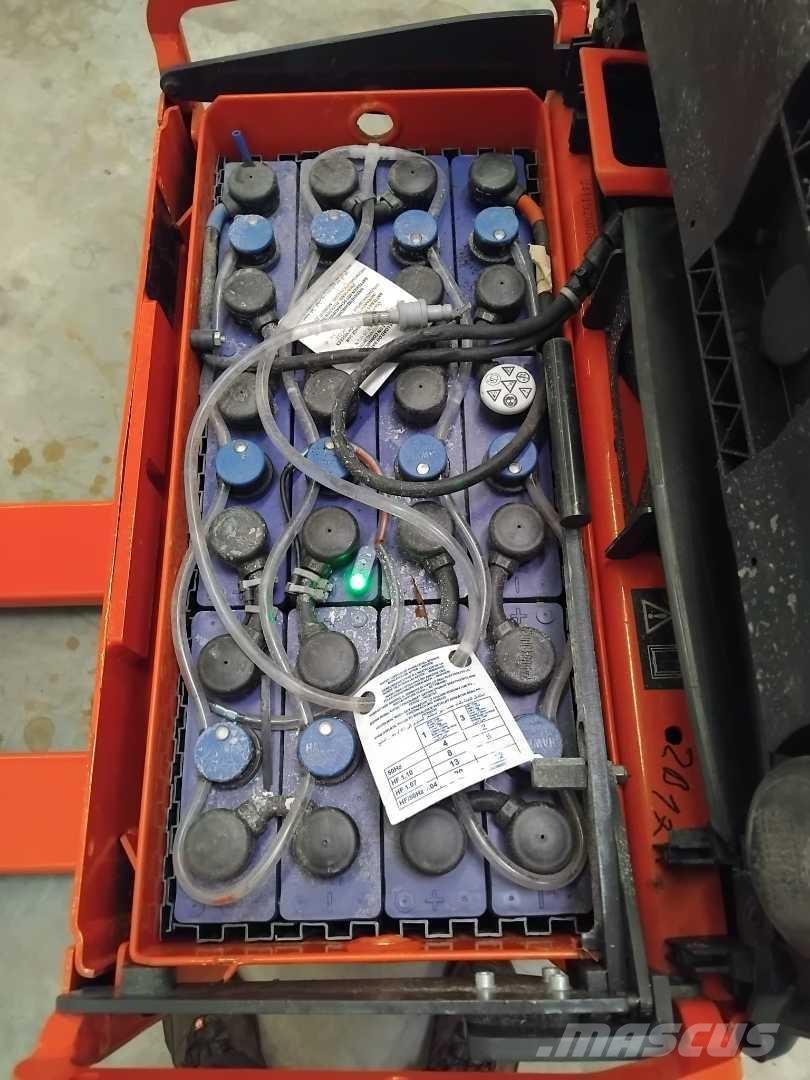 Linde T18 Meeloop stapelaar