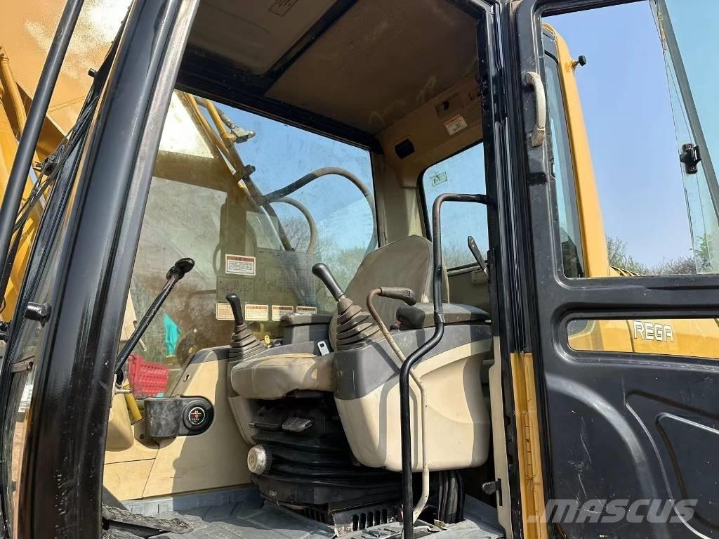 CAT 325 CL Rupsgraafmachines