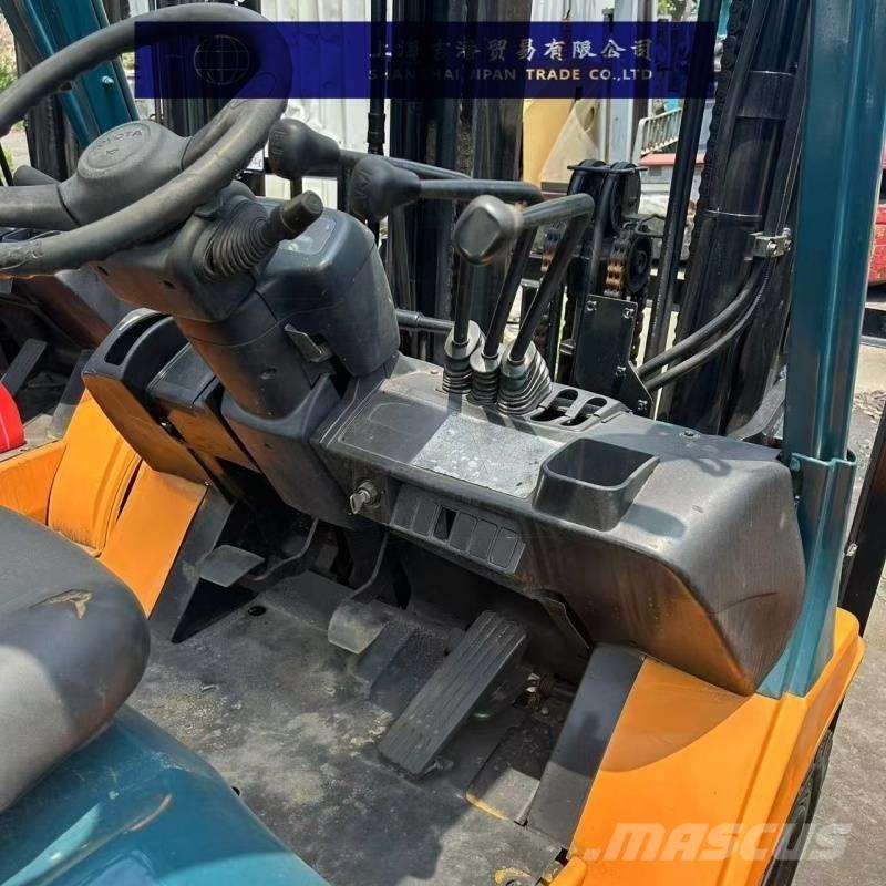 Toyota 7FGU25 Diesel heftrucks
