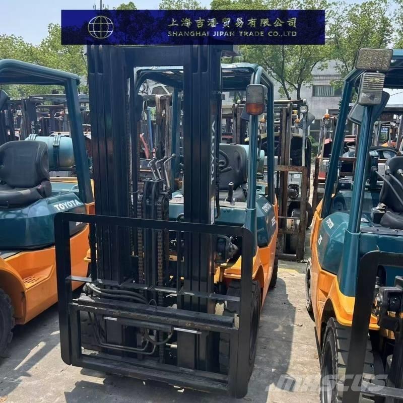 Toyota 7FGU25 Diesel heftrucks