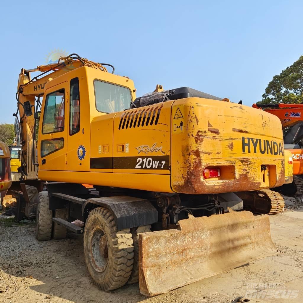Hyundai R210W-7 Wielgraafmachines