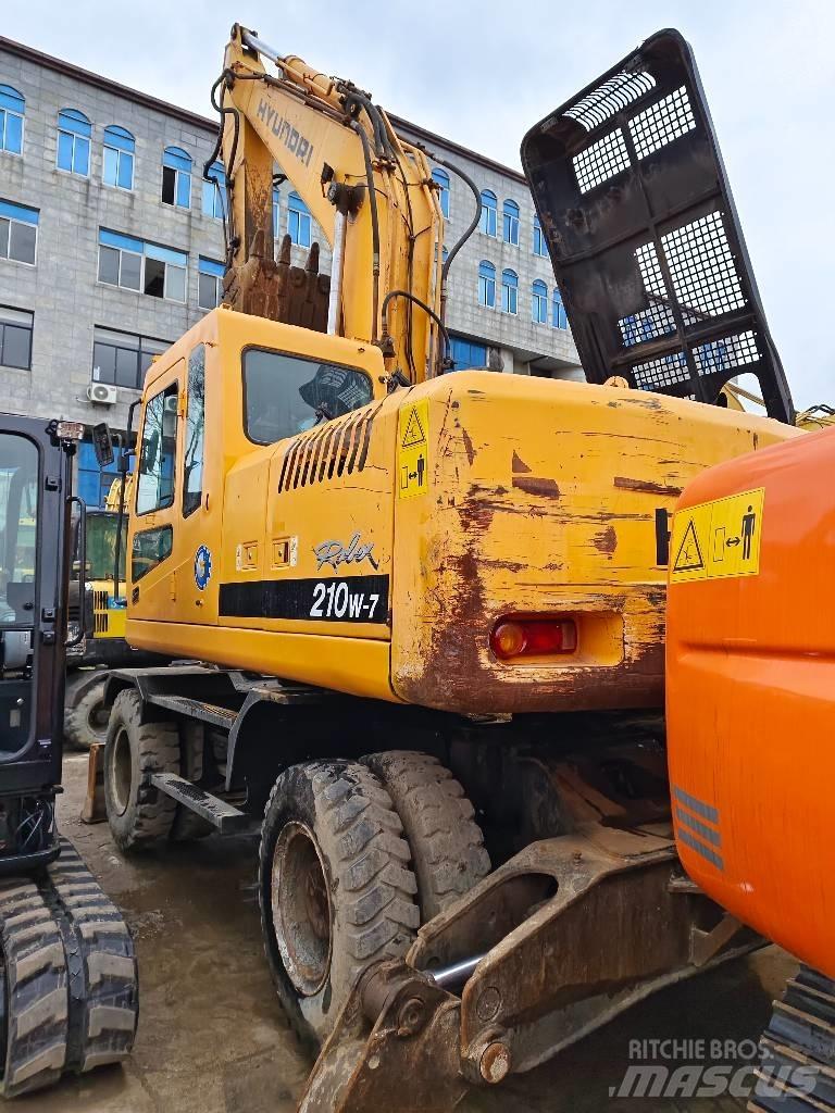 Hyundai R210W-7 Wielgraafmachines