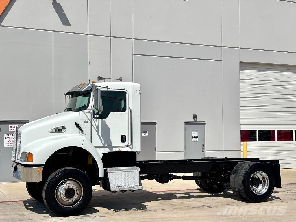 Kenworth T 300 Trekkers