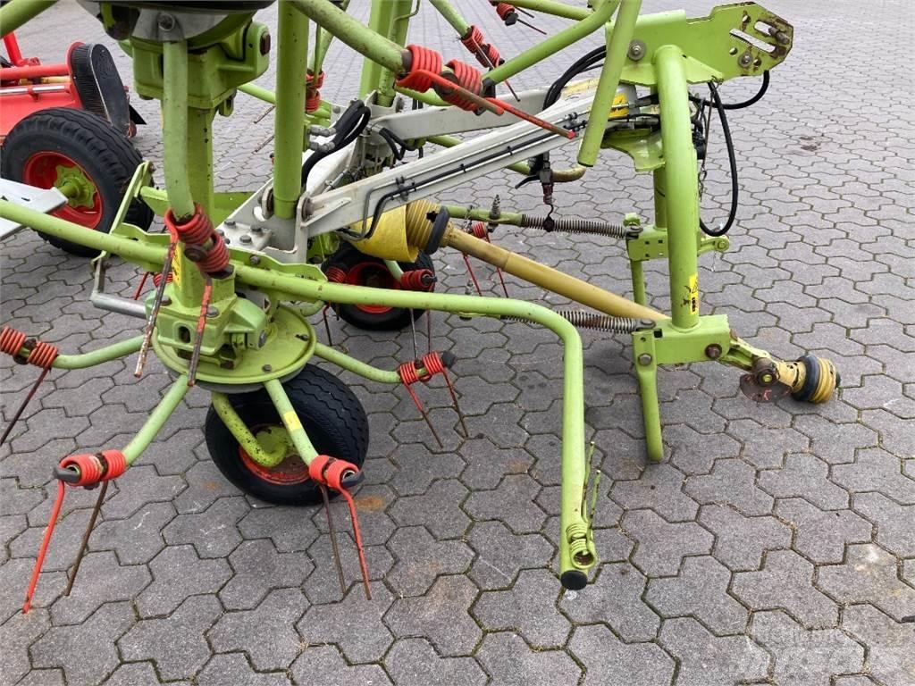 CLAAS Volto 870 Schudders