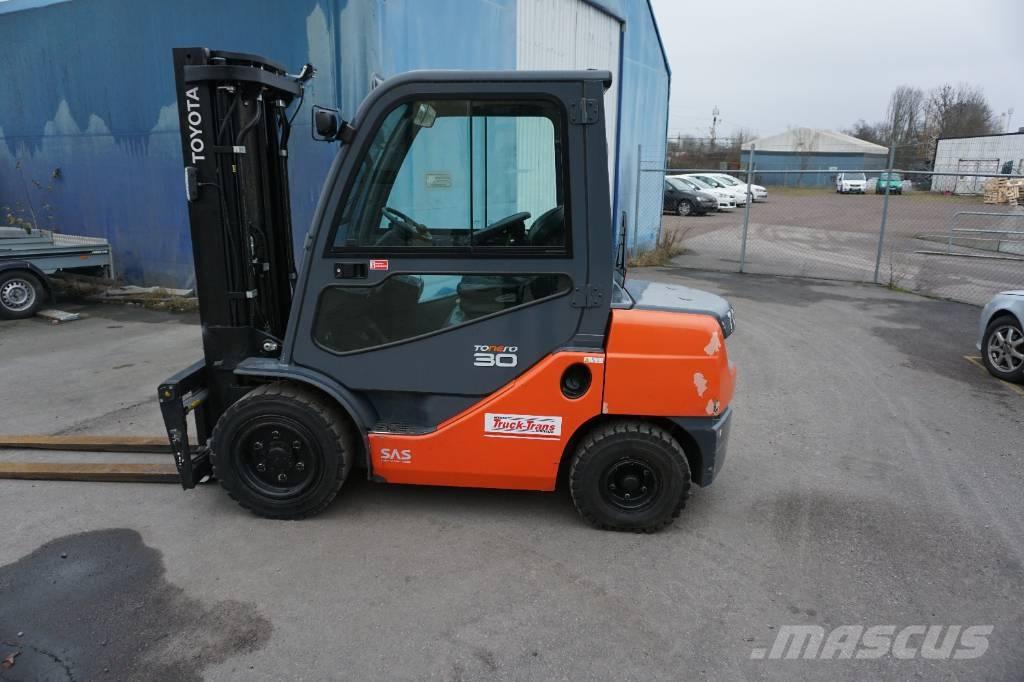 Toyota 52-8FDF30 Diesel heftrucks