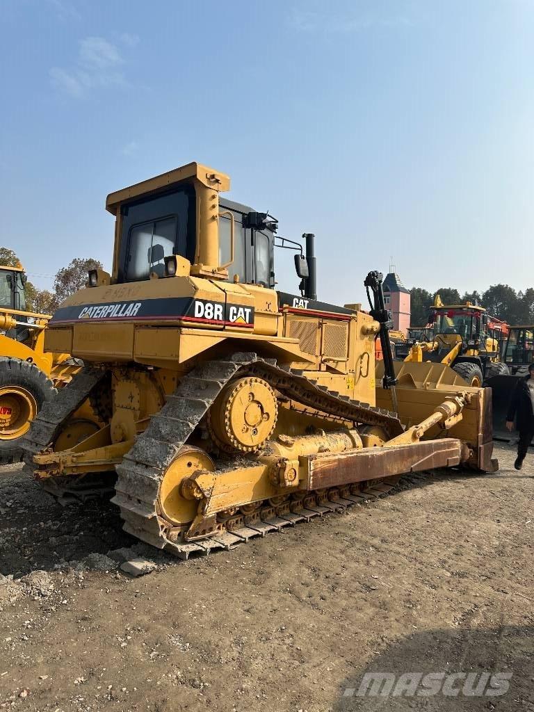 CAT D8R Rupsdozers