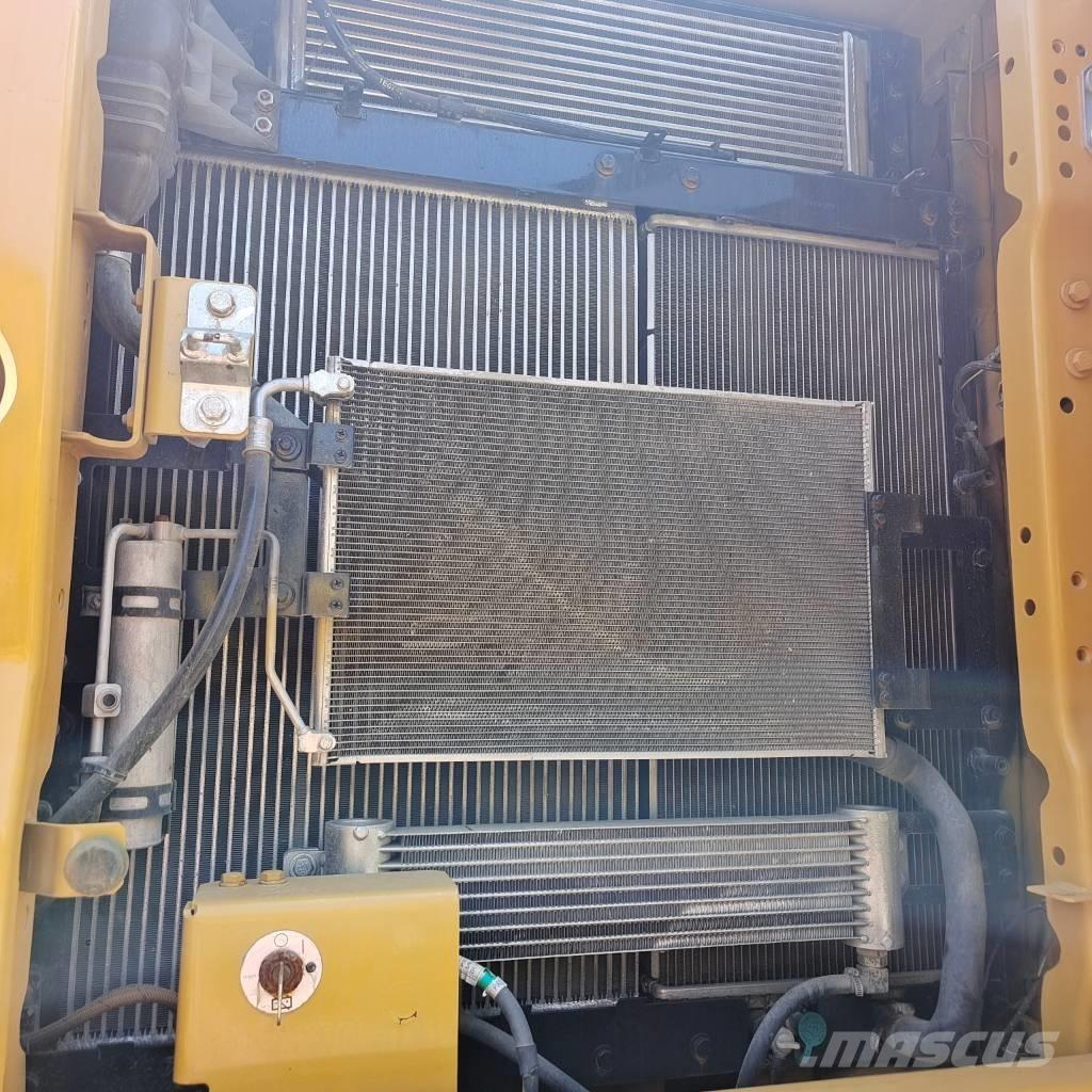 CAT 330 GC Rupsgraafmachines