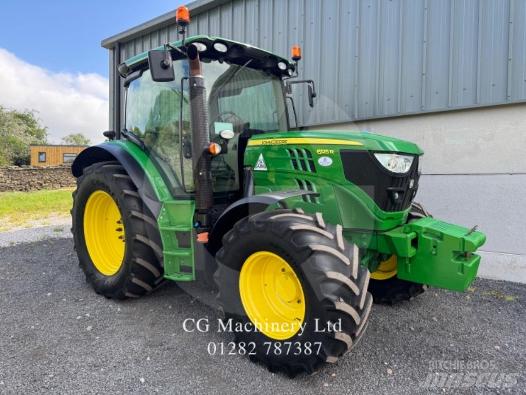John Deere 6125 R Tractoren