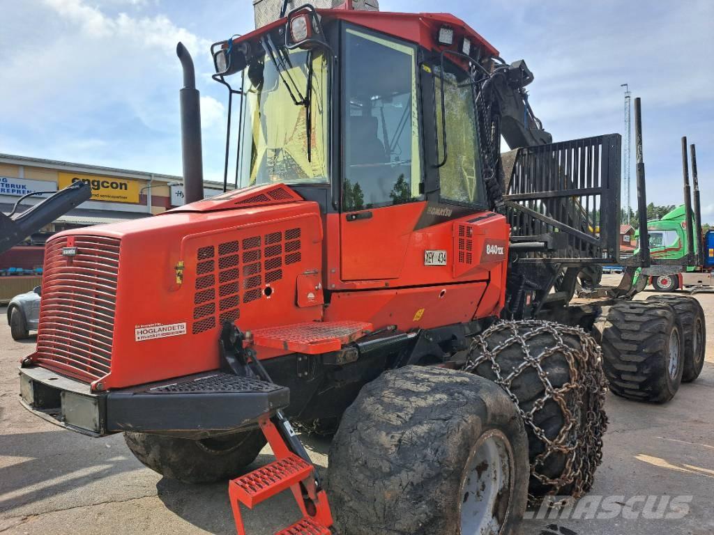 Komatsu 840 TX Uitrijwagens