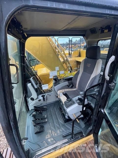 CAT 330FL Rupsgraafmachines