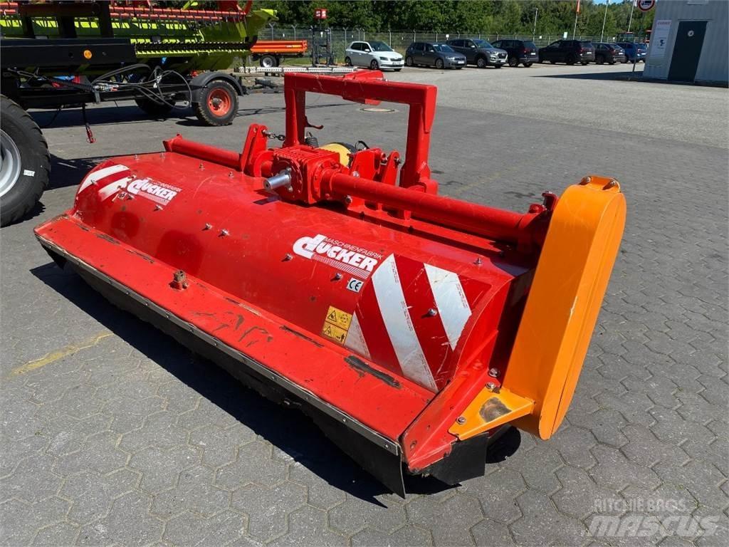 Dücker UM27 F Overige hooi- en voedergewasmachines