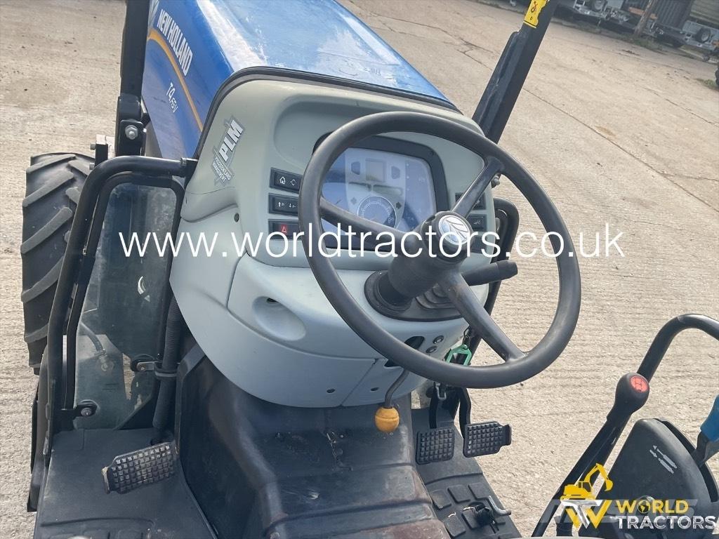 New Holland T 4.65 V Tractoren