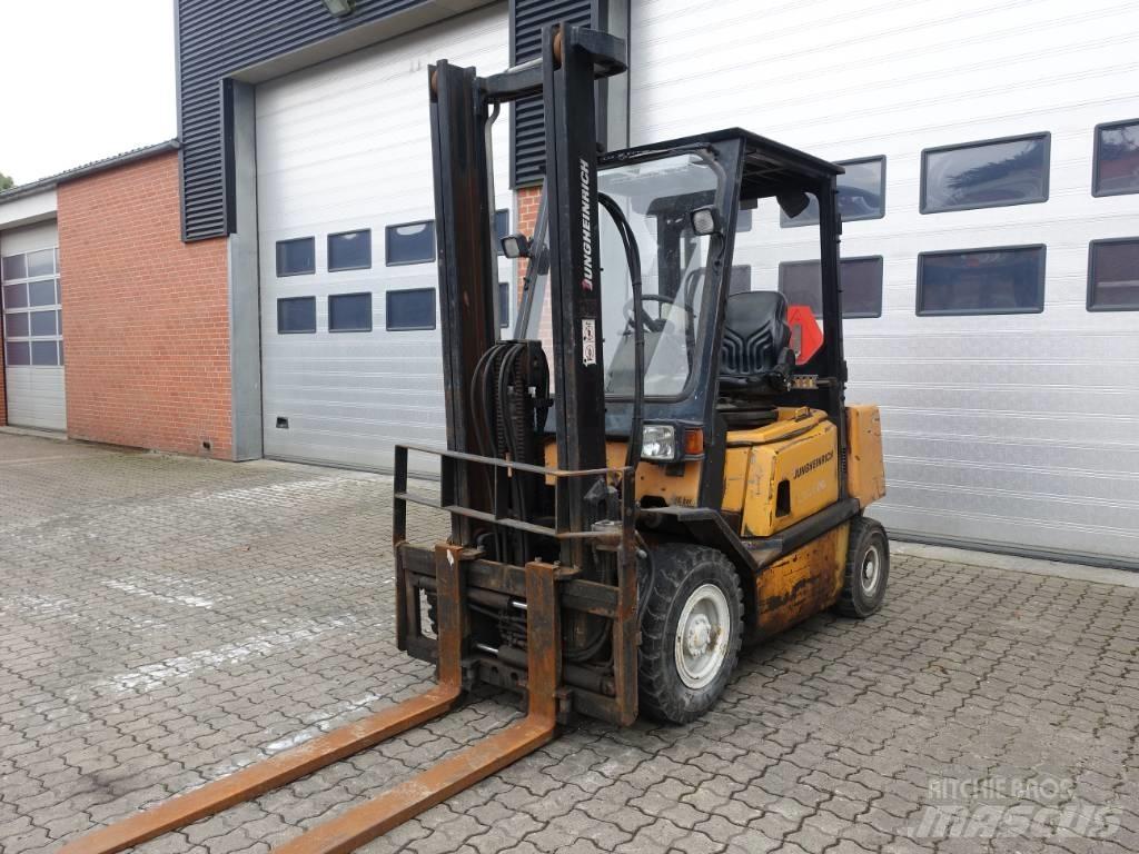 Jungheinrich DFG 25 Diesel heftrucks