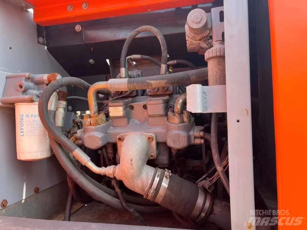 Hitachi zaxis240 Rupsgraafmachines