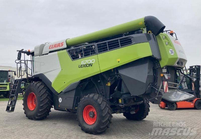 CLAAS LEXION 6700 Maaidorsmachines