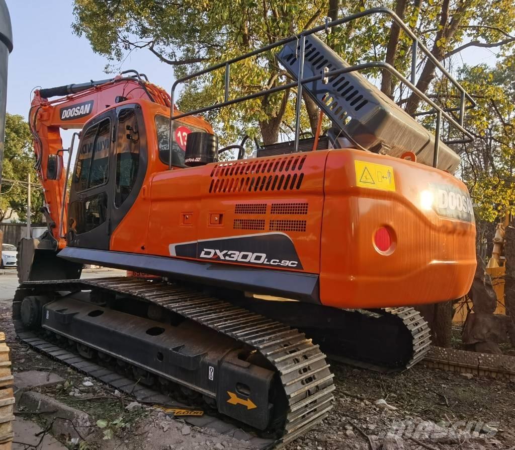 Doosan DX 300 LC Rupsgraafmachines