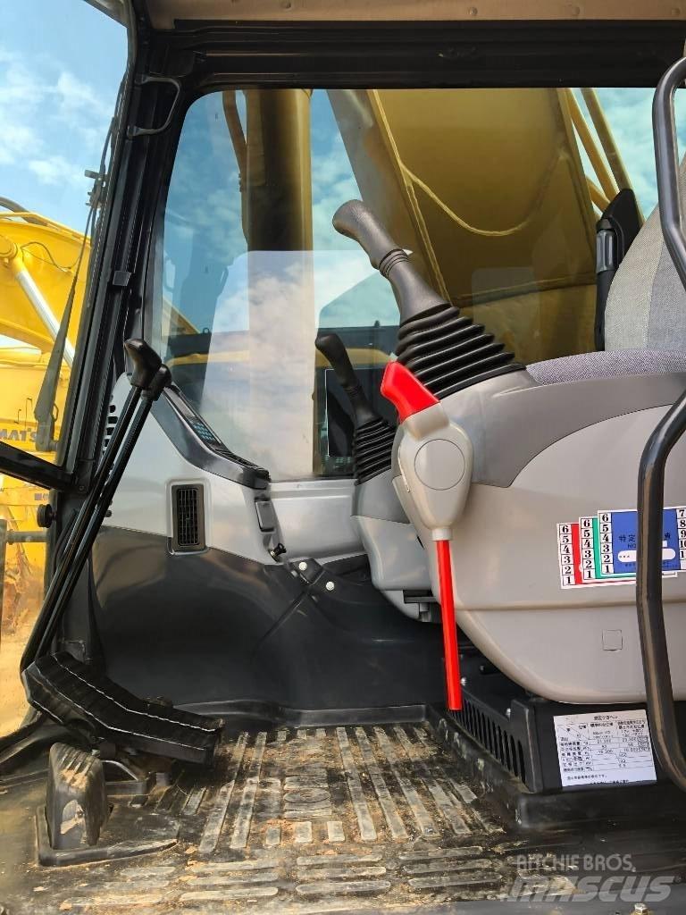 Komatsu 350 Rupsgraafmachines