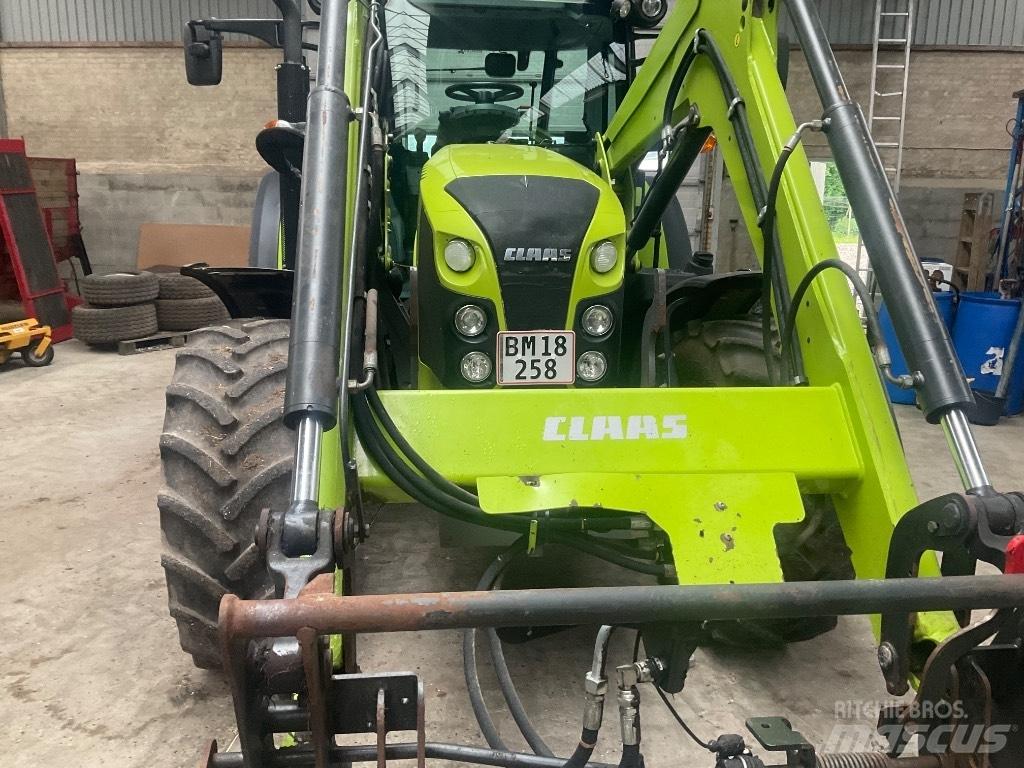 CLAAS Arion 440 CIS Tractoren