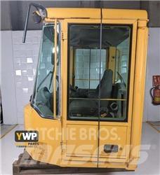 Volvo L 180 E Cab Cabine en interieur