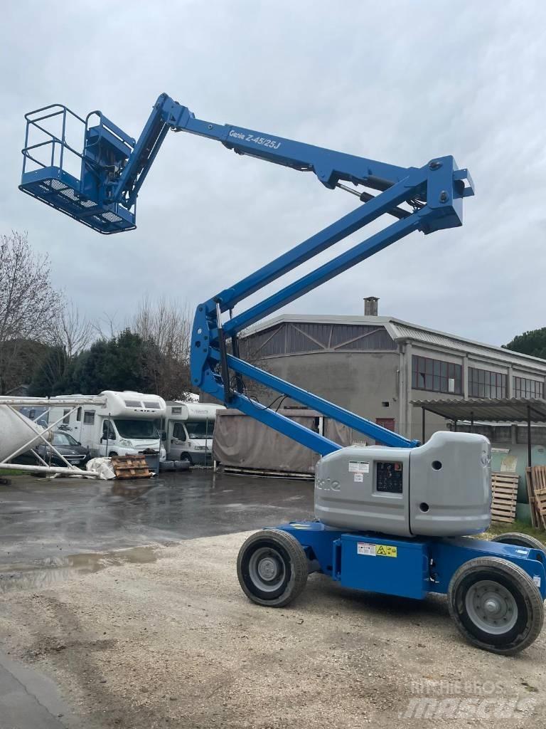 Genie Z 45/25 DC Knikarmhoogwerkers