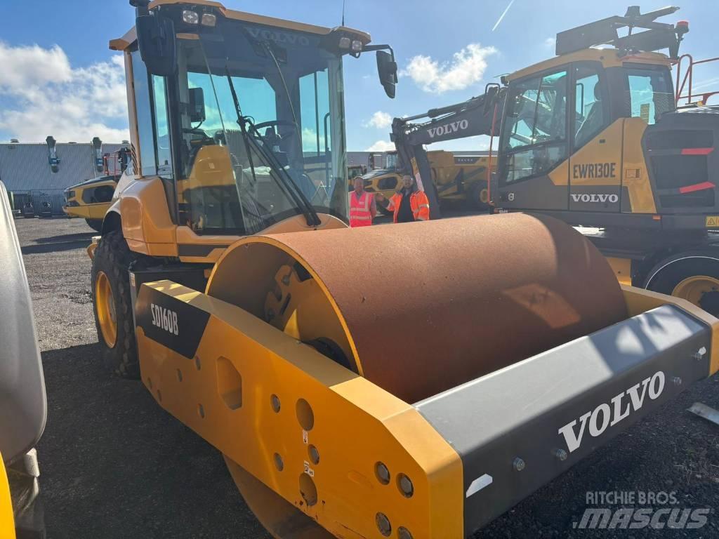 Volvo SD 160 B Bandenwalsen