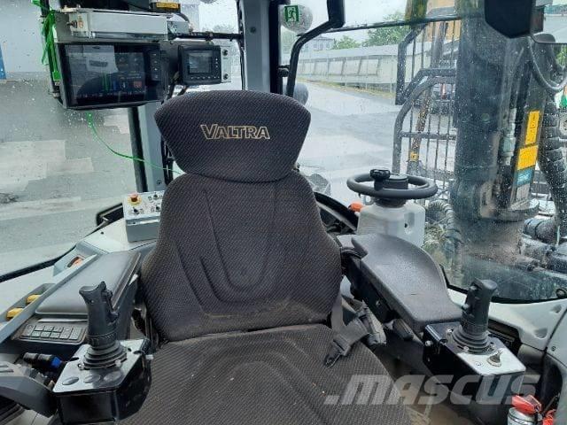 Valtra N153 Bosbouw tractoren