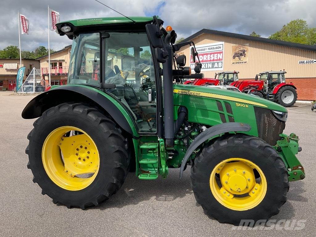 John Deere 5100 R Tractoren