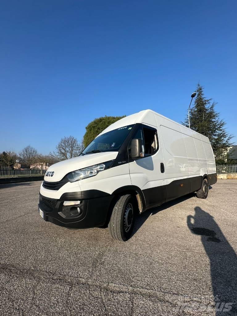 Iveco Daily 35 S16 Gesloten bedrijfswagens