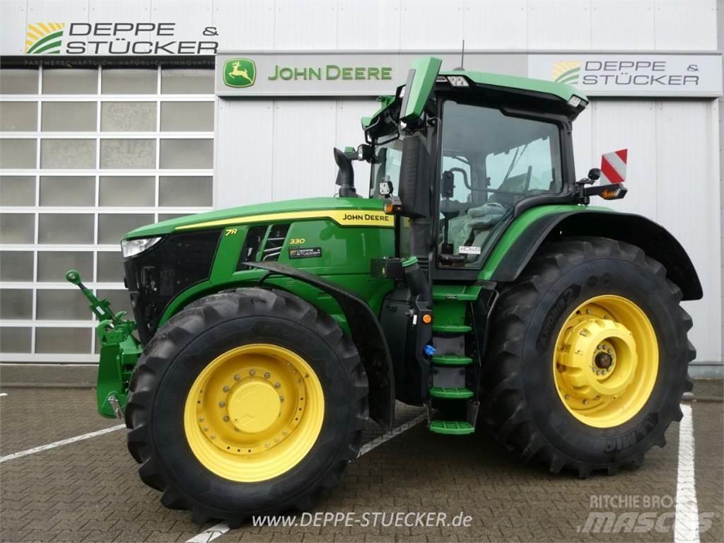 John Deere 7R 330 Tractoren