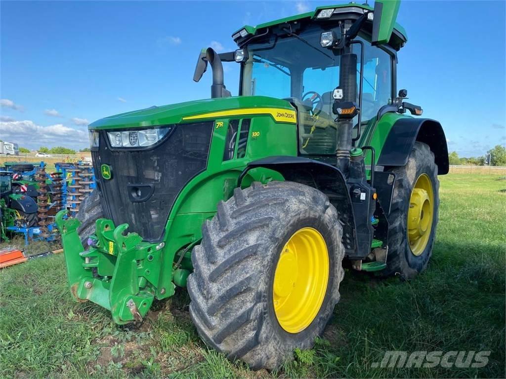 John Deere 7R 330 Tractoren