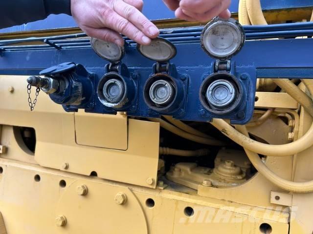 Komatsu D 85 P-18 Rupsdozers