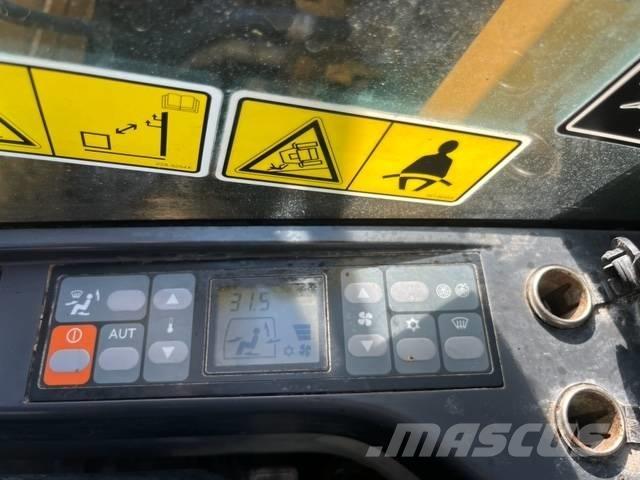 CAT 311 D Rupsgraafmachines