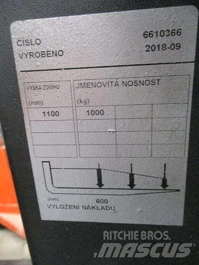 Toyota OSE 100W Orderpicker voor laag niveau