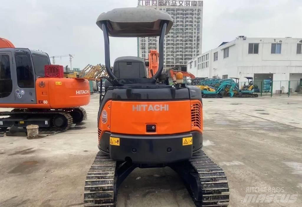 Hitachi 30 Rupsgraafmachines
