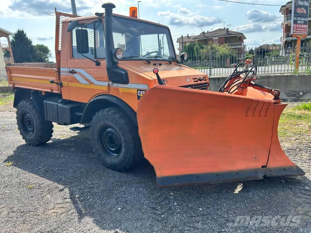 Mercedes-Benz unimog Bakwagens met gesloten opbouw