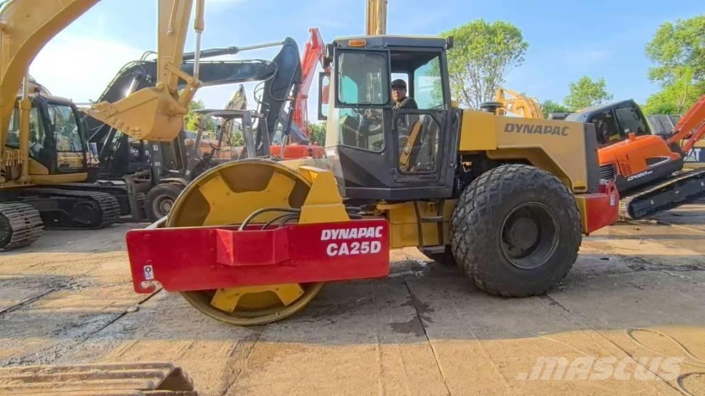 Dynapac CA 25 D Trilrolwalsen