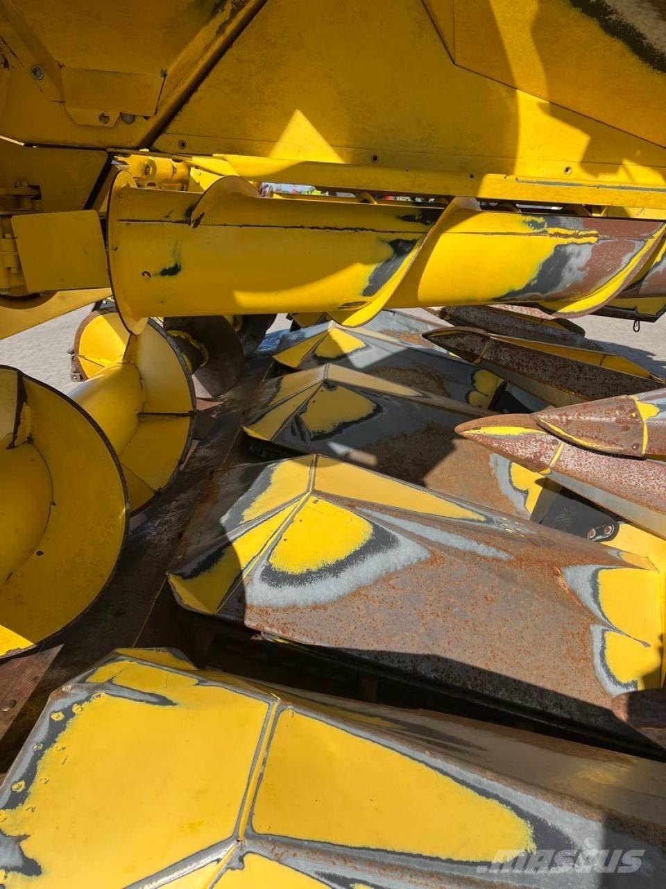 New Holland MF675W Accessoires voor maaidorsmachines
