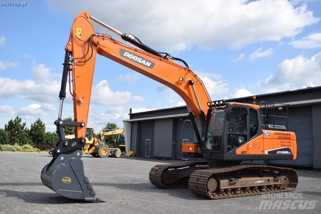 Doosan DX 225 LC-5 Rupsgraafmachines