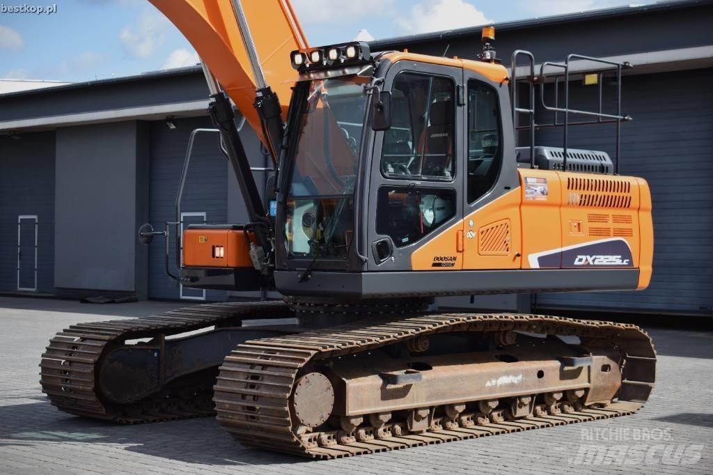 Doosan DX 225 LC-5 Rupsgraafmachines