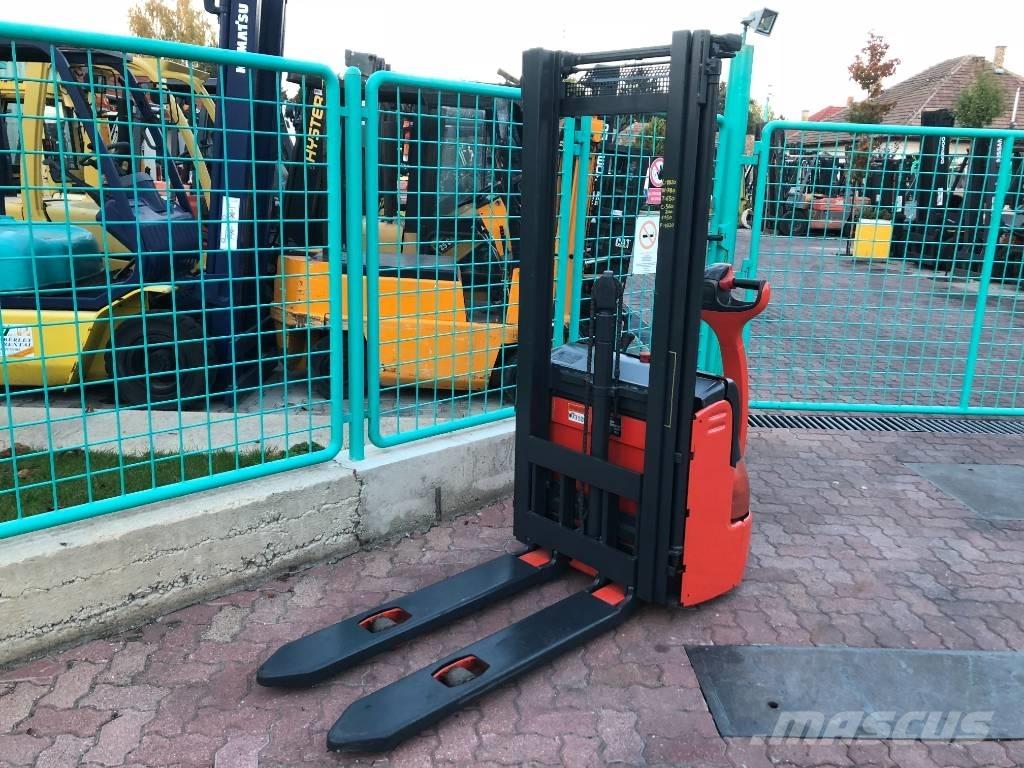 Linde L 12 V-3108 Meeloop stapelaar