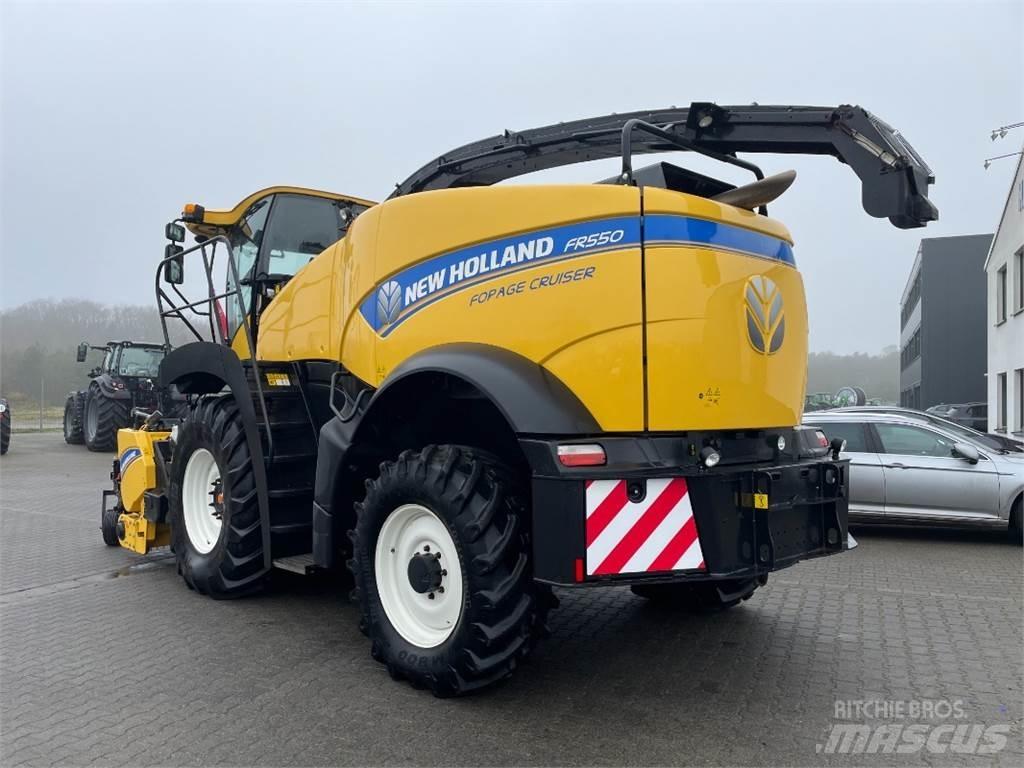 New Holland FR 550 Getrokken veldhakselaar