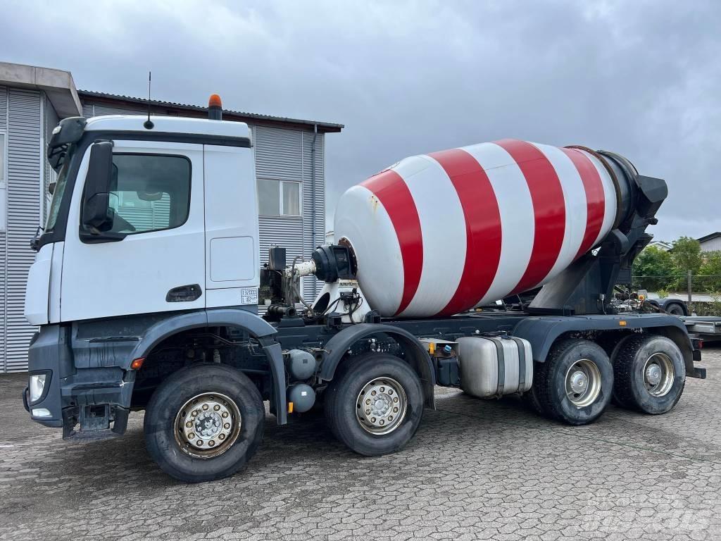 Mercedes-Benz 3248 Betonmixers en pompen