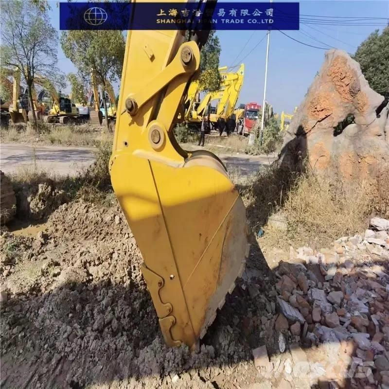 CAT 330 D Rupsgraafmachines