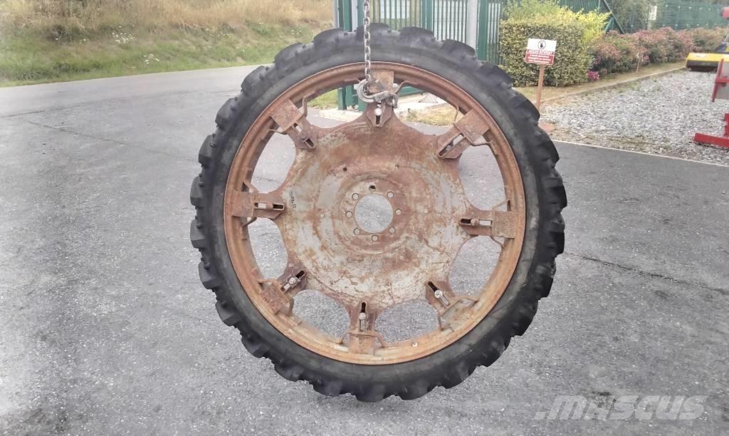 Kleber 8.3R44 Banden, wielen en velgen