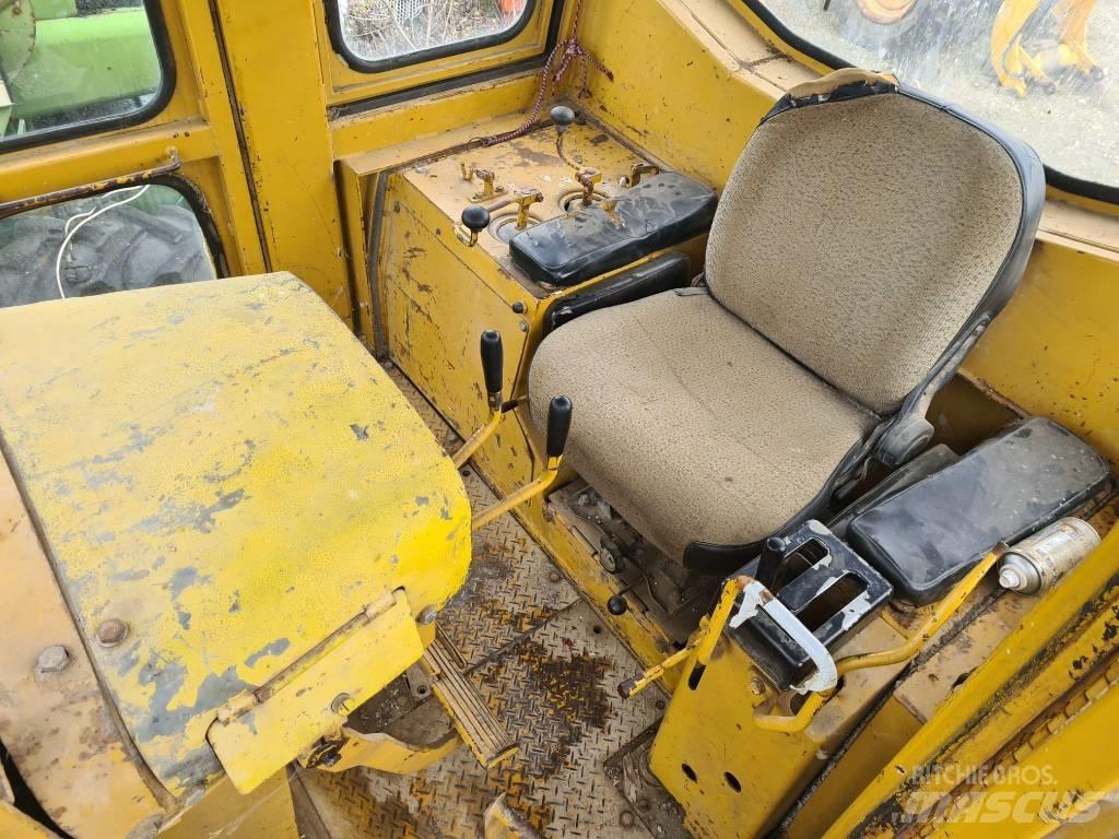 Komatsu D 85-18 Rupsdozers