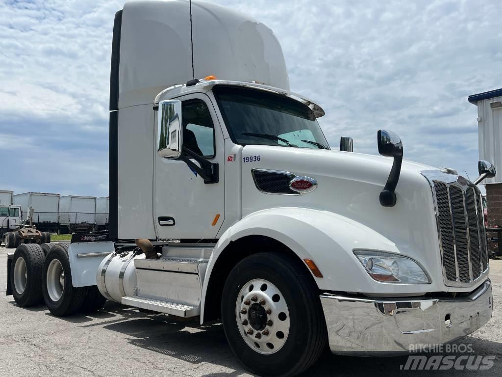 Peterbilt 579 Trekkers