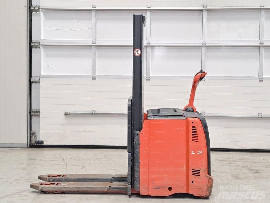 Linde L12L Meeloop stapelaar