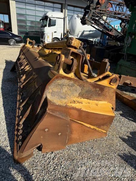 CAT D8T Rupsdozers