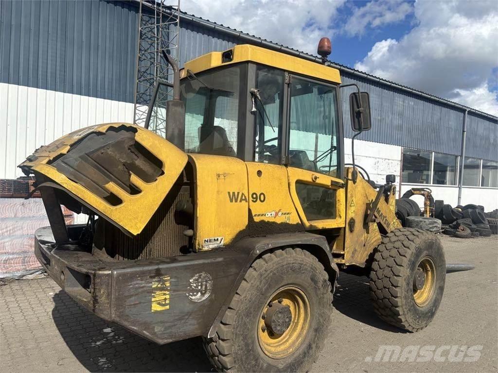Komatsu WA90-3 Schrank- en knikladers